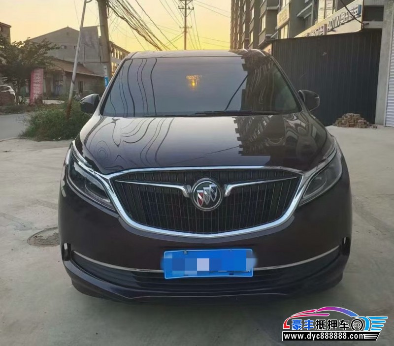 抵押车出售17年别克GL8轿车