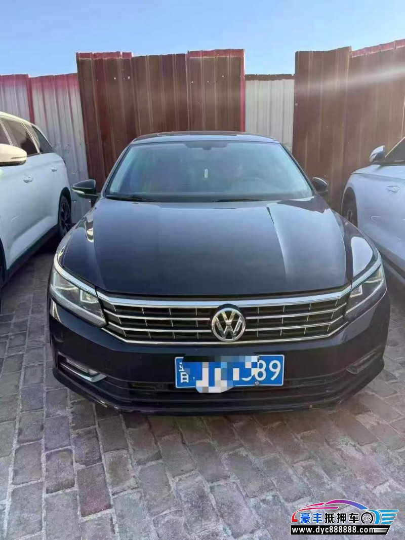 抵押车出售18年大众帕萨特轿车