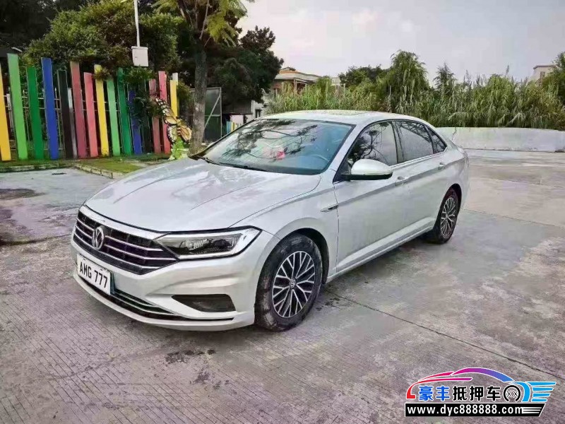 21年大众速腾轿车抵押车出售