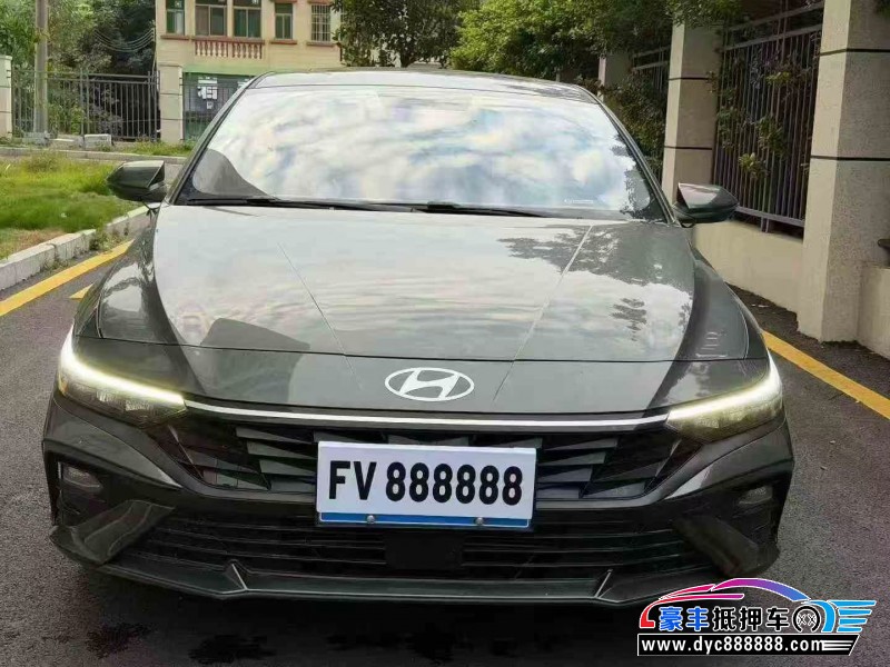 抵押车出售25年现代伊兰特轿车