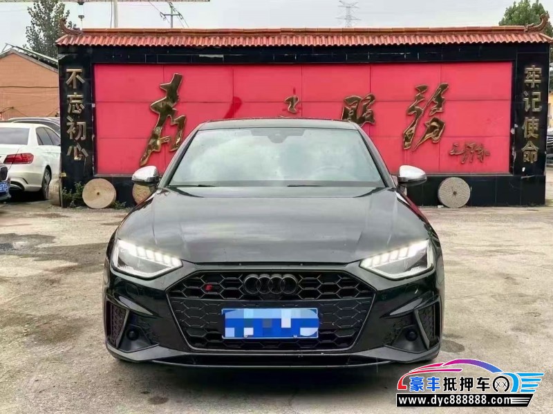 抵押车出售23年奥迪S4轿车