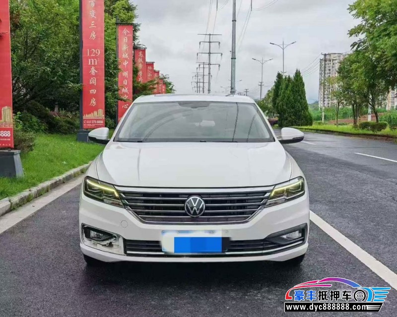 抵押车出售21年大众朗逸轿车