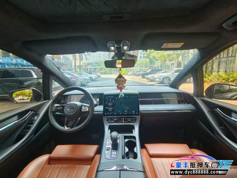 25年传祺M8轿车抵押车出售
