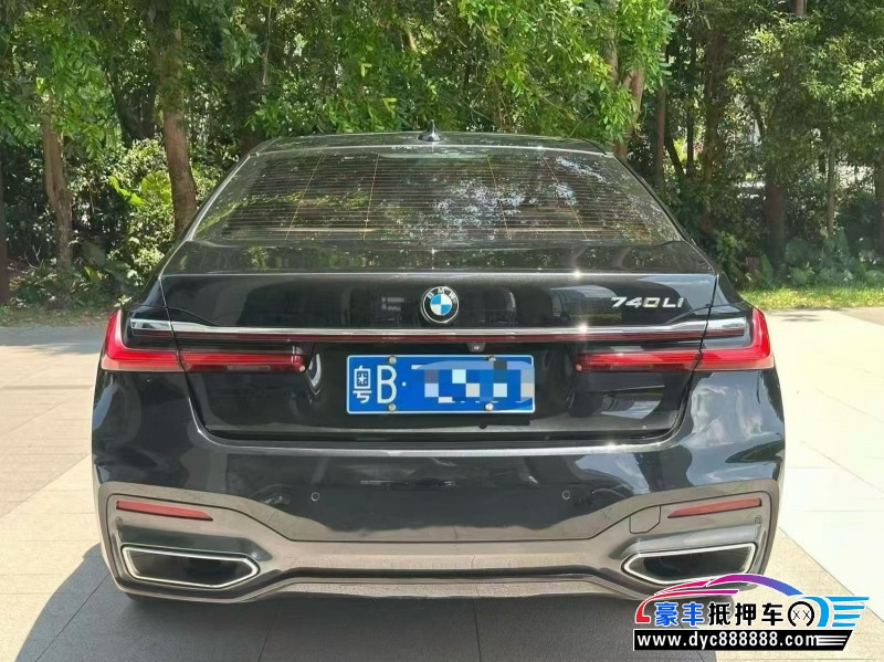 20年宝马7系轿车抵押车出售