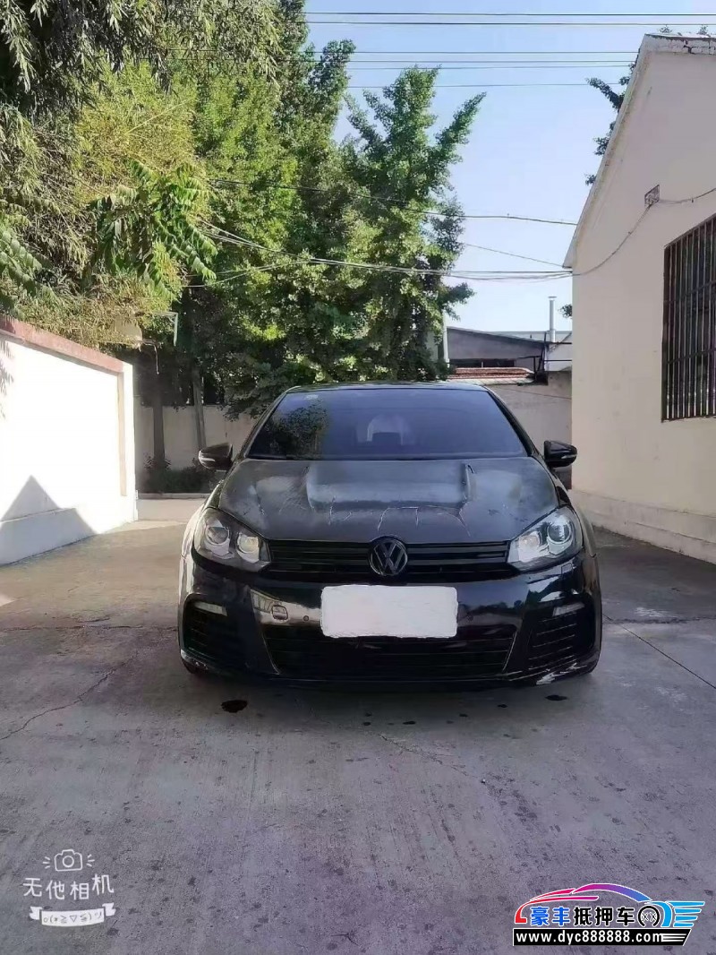 抵押车出售14年大众高尔夫轿车
