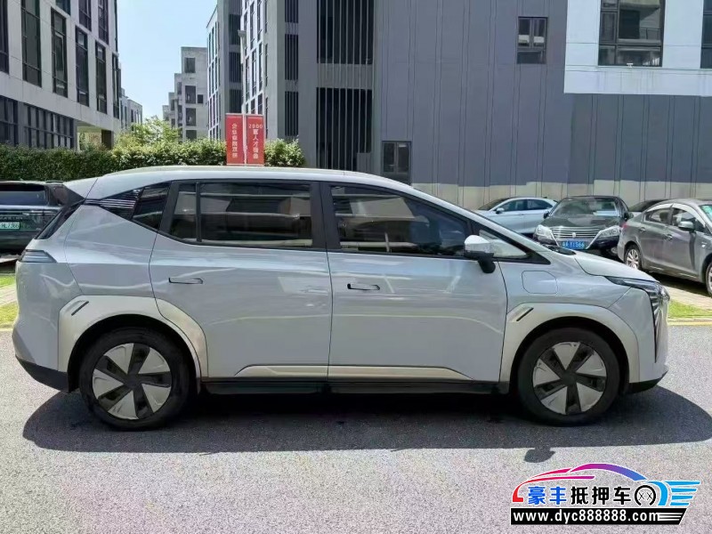 23年埃安Y70轿车抵押车出售