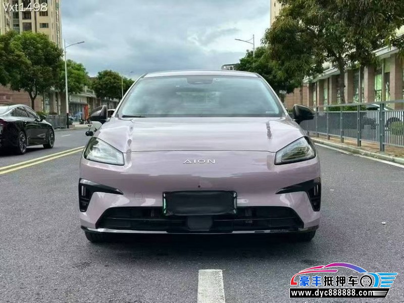 26年埃安RT轿车抵押车出售