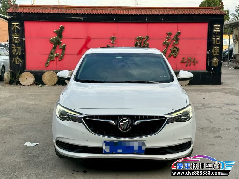 抵押车出售18年别克英朗轿车
