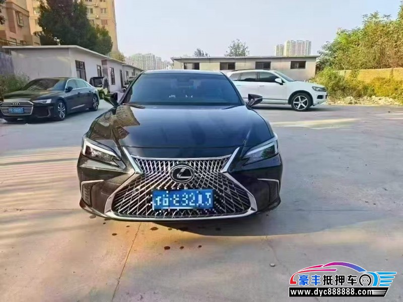 25年雷克萨斯ES轿车抵押车出售