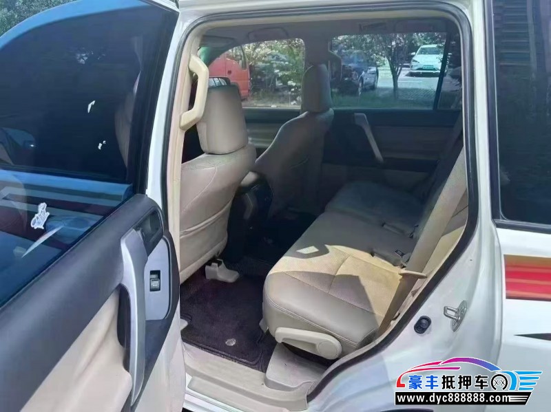 14年丰田普拉多（霸道）轿车抵押车出售