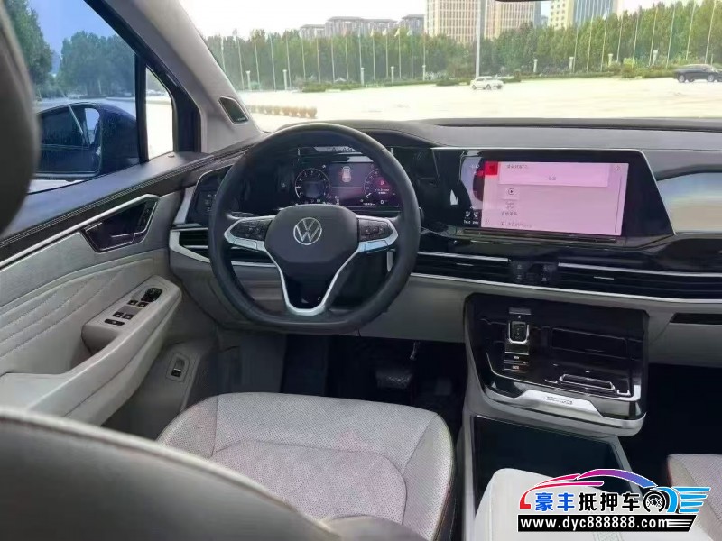 22年大众揽镜轿车抵押车出售