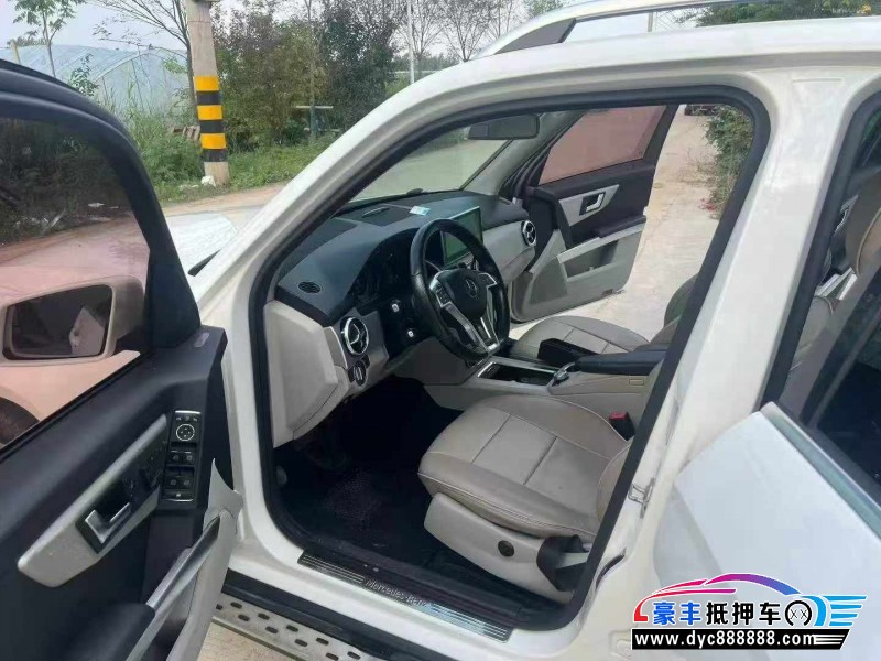 15年奔驰GLK轿车抵押车出售