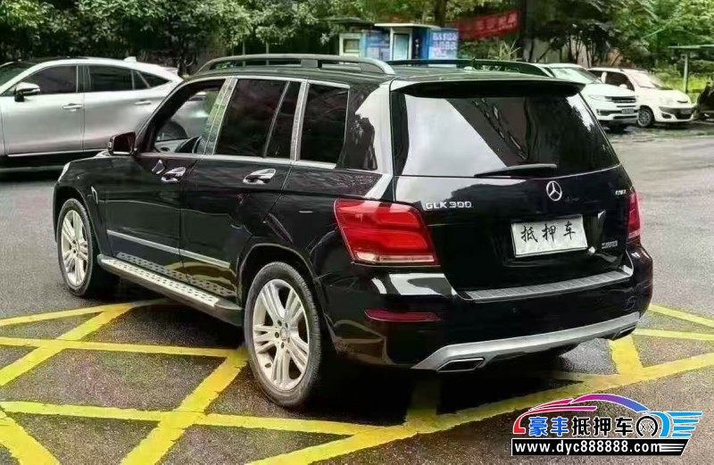 13年奔驰GLK轿车抵押车出售