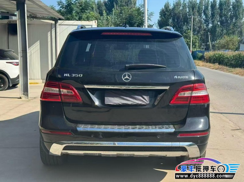 12年奔驰ML轿车抵押车出售