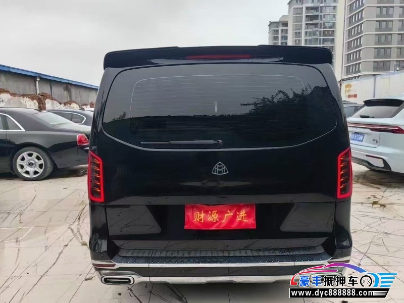 22年奔驰威霆轿车抵押车出售