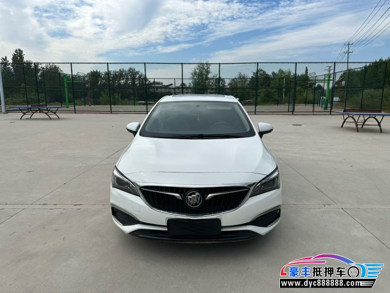 抵押车出售19年别克威朗轿车