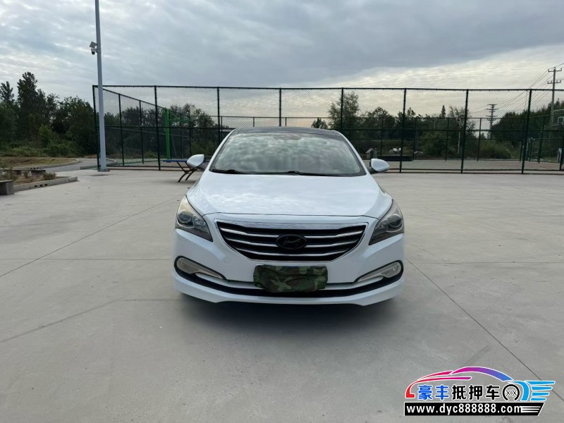 抵押车出售16年现代名图轿车