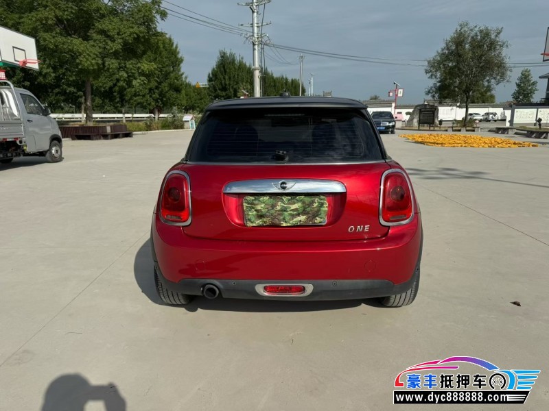 17年宝马MINI轿车抵押车出售