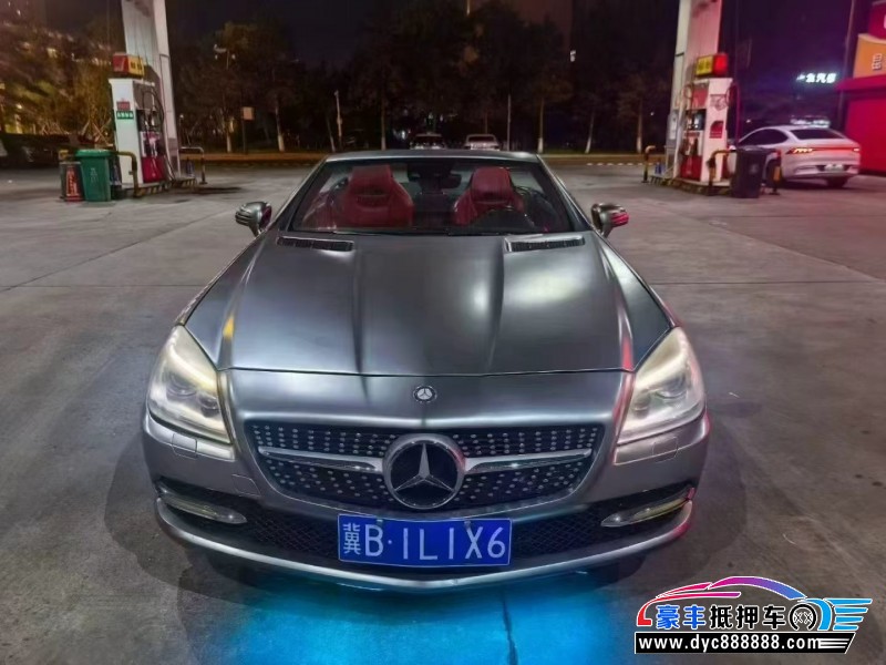 抵押车出售14年奔驰SLK轿车