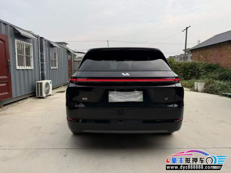 25年理想L7轿车抵押车出售