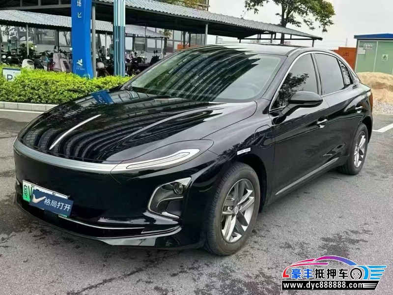 25年红旗EQM5轿车抵押车出售