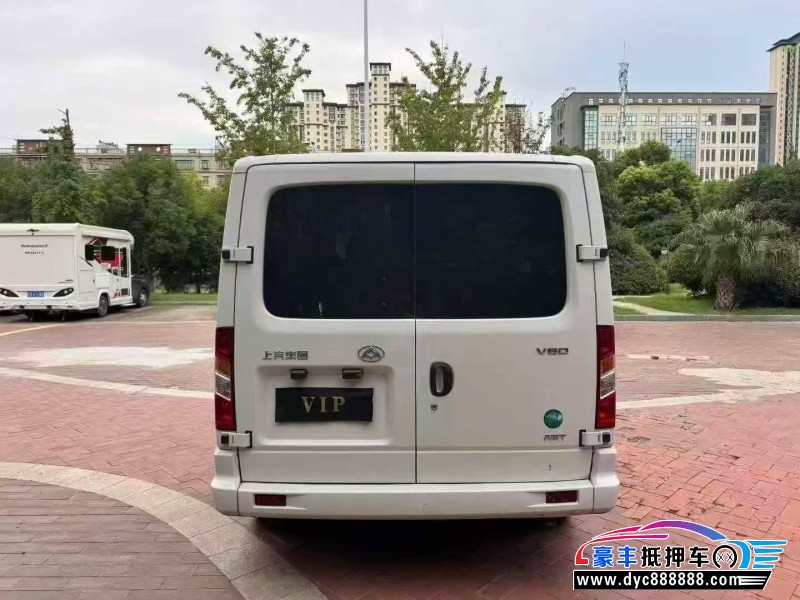 25年上汽大通V80轿车抵押车出售