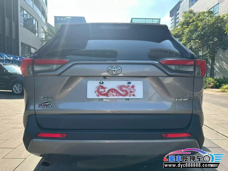23年丰田RAV4轿车抵押车出售