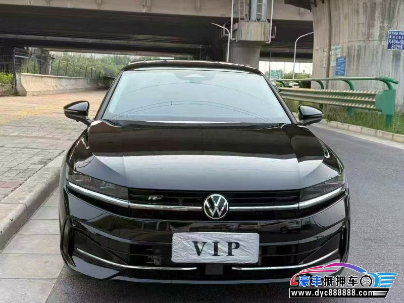 抵押车出售25年大众迈腾轿车
