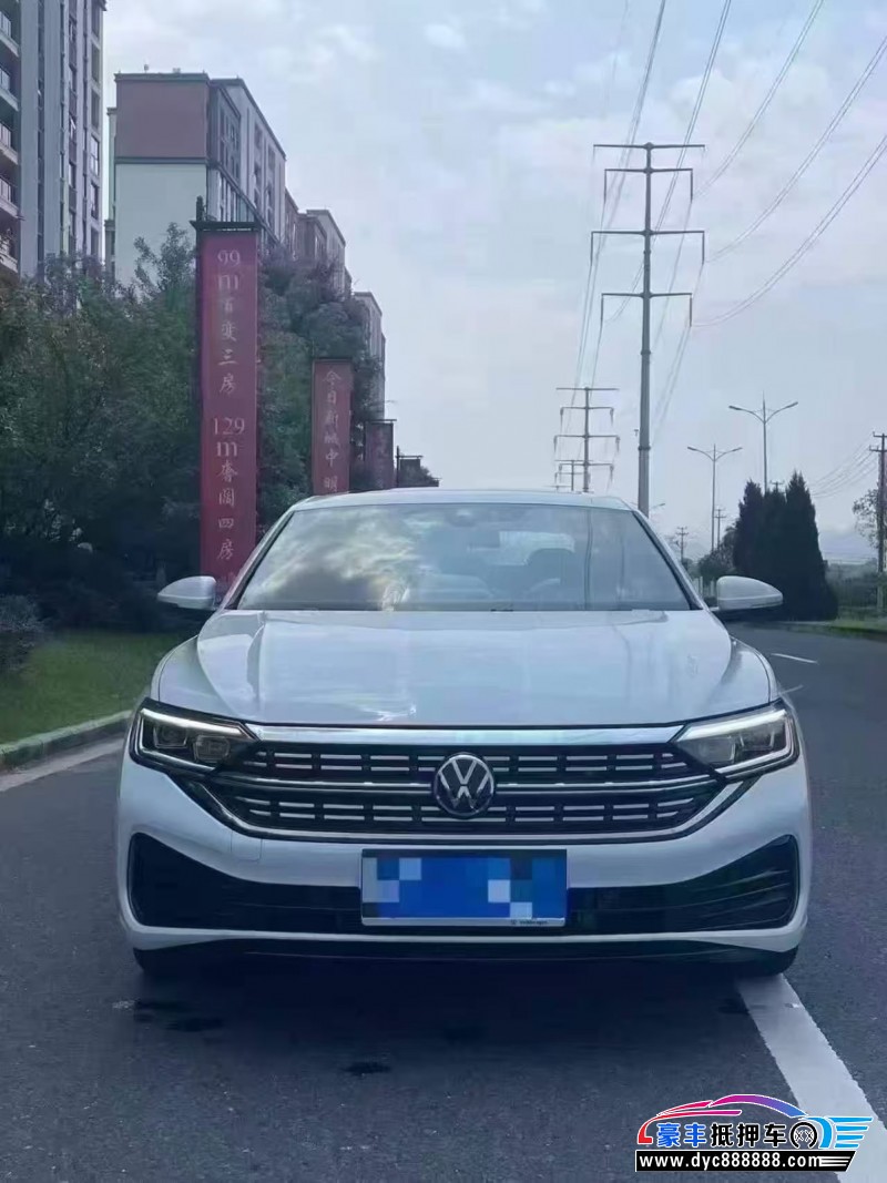抵押车出售25年大众速腾轿车