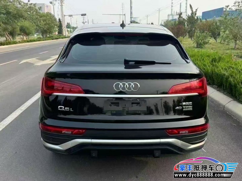 21年奥迪Q5轿车抵押车出售