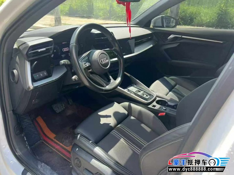 24年奥迪A3轿车抵押车出售