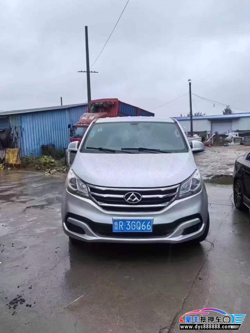 抵押车出售15年上汽大通G10轿车