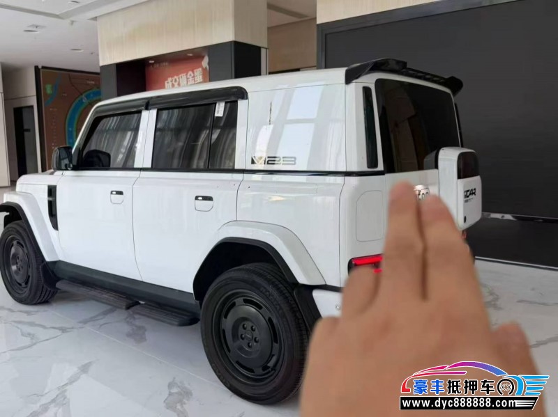 25年奇瑞爱卡轿车抵押车出售