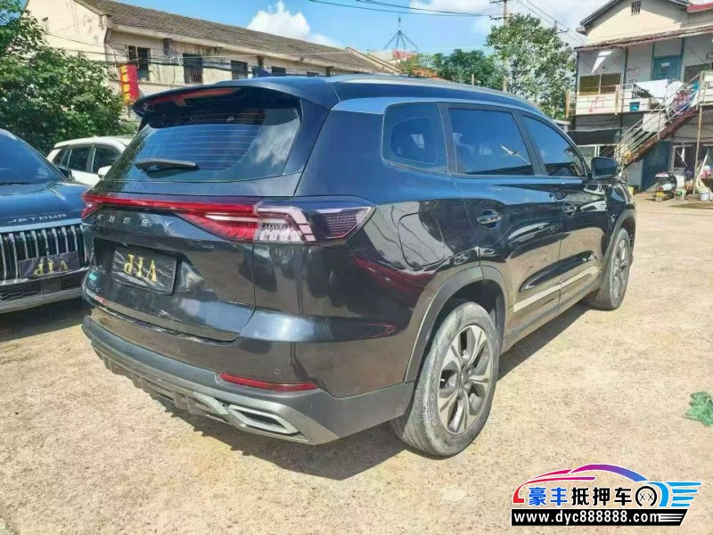 23年奇瑞瑞虎8轿车抵押车出售