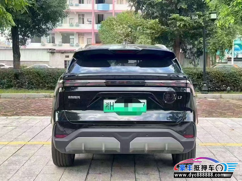 24年吉利银河L7轿车抵押车出售
