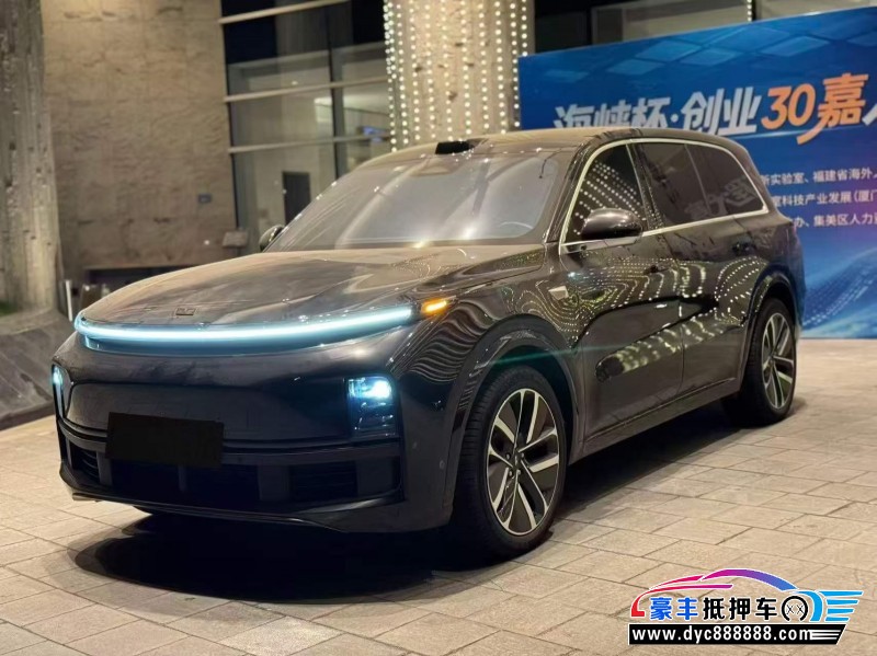 23年理想L9轿车抵押车出售