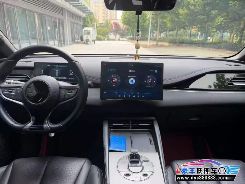 24年比亚迪海豹轿车抵押车出售