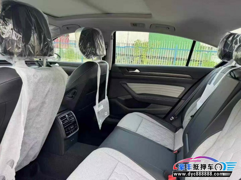 26年大众迈腾轿车抵押车出售