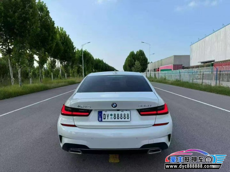 22年宝马3系轿车抵押车出售
