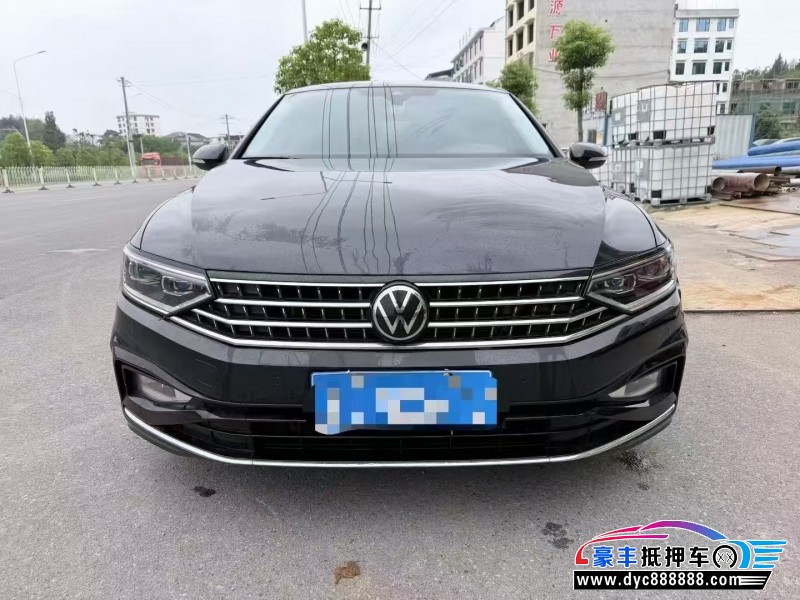 抵押车出售23年大众迈腾轿车