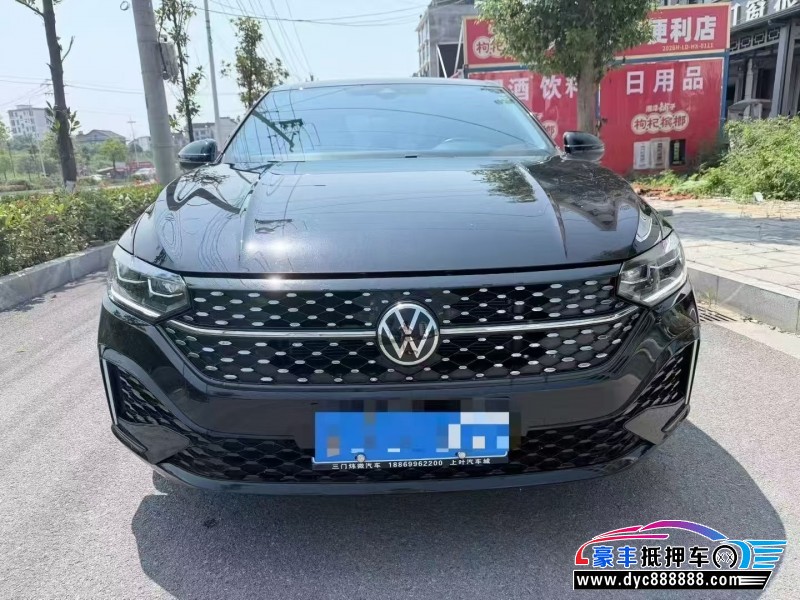 抵押车出售24年大众朗逸轿车