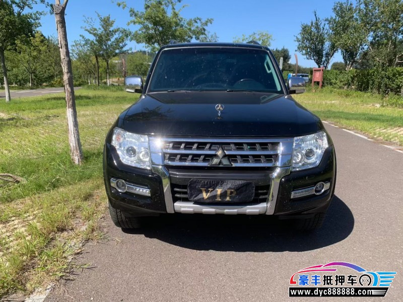 抵押车出售20年三菱帕杰罗轿车