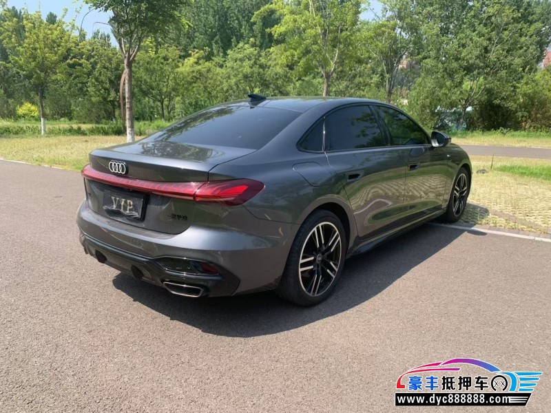 26年奥迪A5轿车抵押车出售