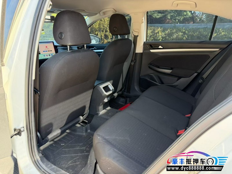 20年大众宝来轿车抵押车出售