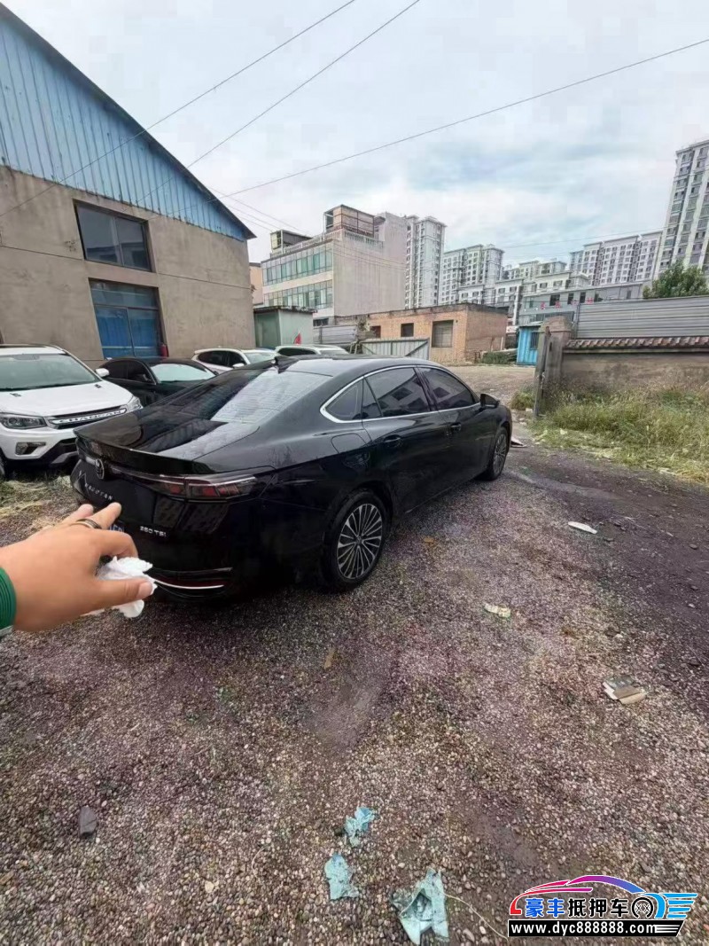 26年大众迈腾轿车抵押车出售