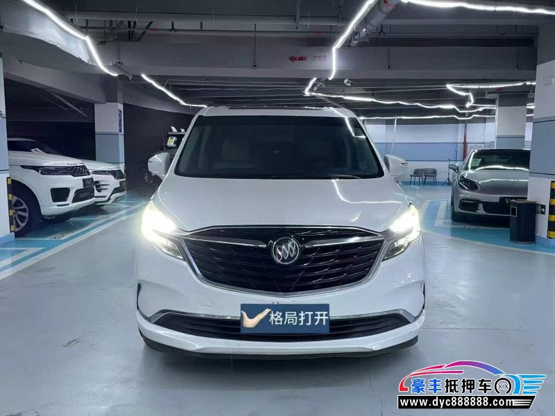 抵押车出售21年别克GL8轿车