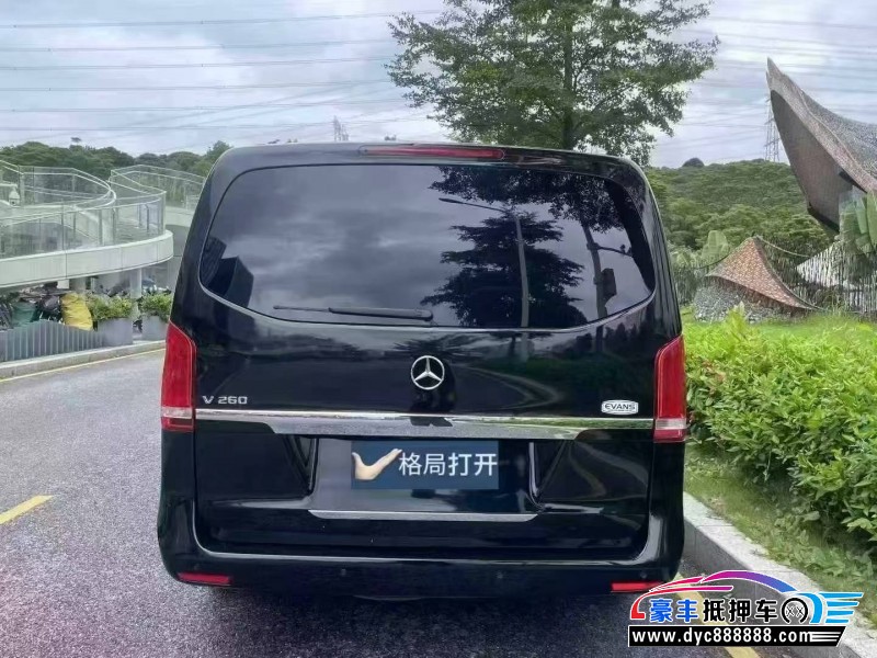 18年奔驰V轿车抵押车出售