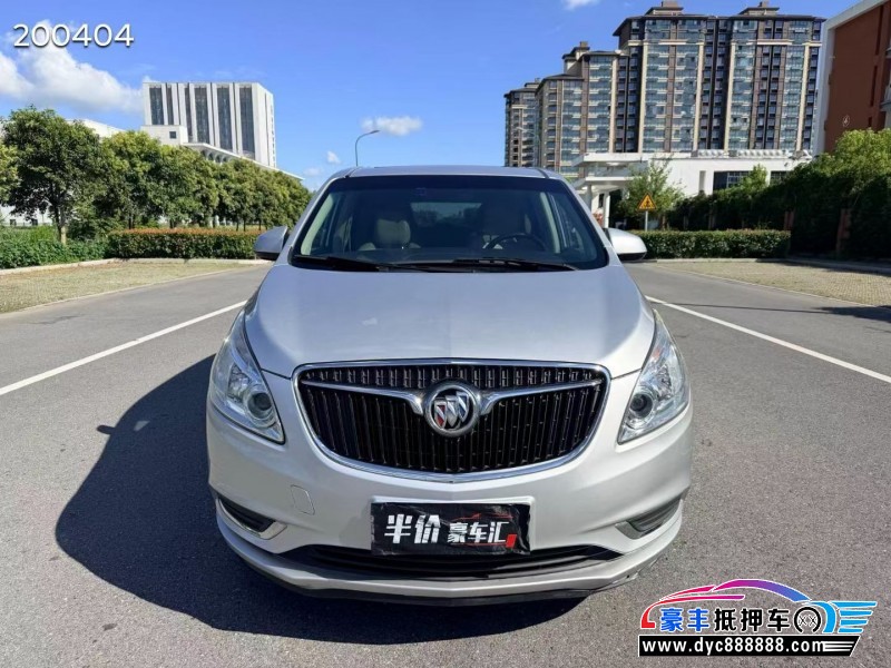 抵押车出售17年别克GL8轿车