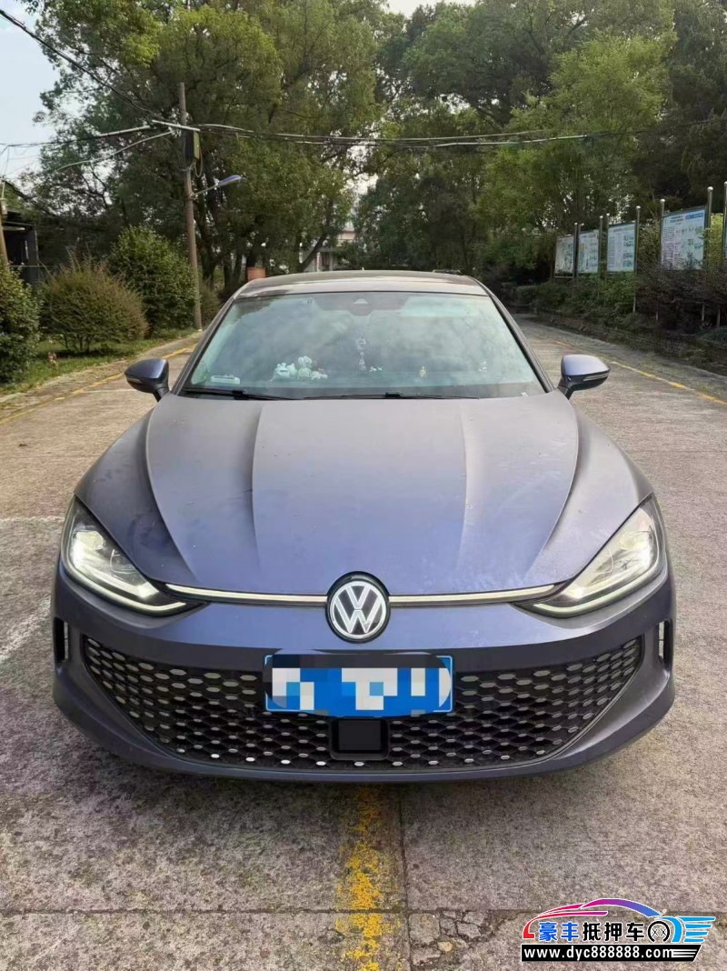 抵押车出售24年大众凌渡轿车