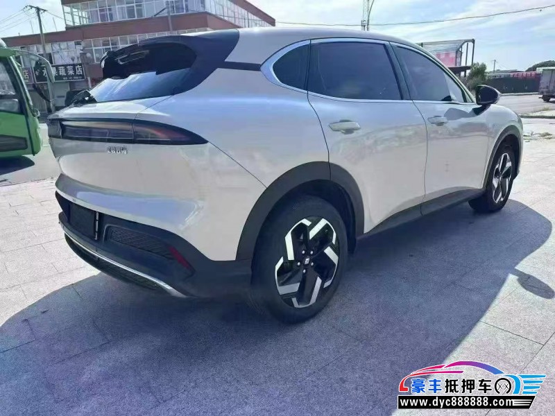 25年宝骏云海轿车抵押车出售